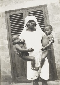 Ekoya with Twins, Nigeria, ca. 1936