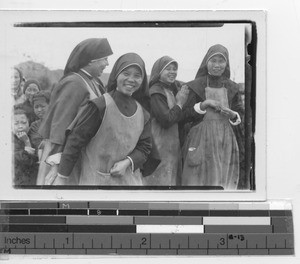 Sisters with children at Jiangmen, China, 1948