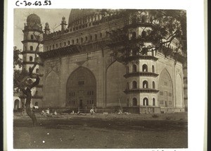 Dolgu Muz mit Whispering Hall in Bidschapur