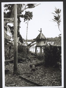 A little house for traditional sacrifice in Mantangai (Kapuas)