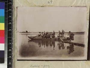 Chinese crossing a river on a ferry, Fujian Province, China, ca. 1888-1906