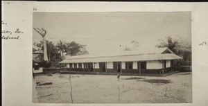 Intermediate school: big classroom, dining room & dormitory