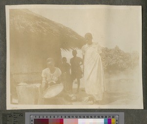 Food preparation, Malawi, ca.1926