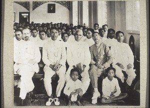 Congregation at divine service, Bandjermasin (1928)