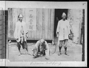 Prisoner testifying following Kucheng massacre, Fujian, China,1895