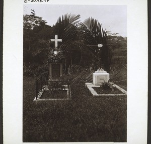 Missionary graves in Bombe