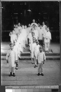 Group of school girls, Fujian, China, ca. 1925