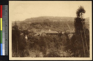 Monastère de Si'shan seen from below, Sichuan, China, ca.1920-1940