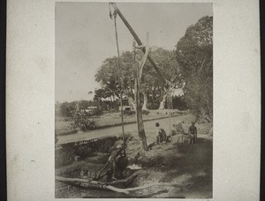 Feldbewässerung in Indien. Ziehbrunnen. bei Udapi