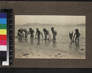 Children playing with toy lakatoi canoes, Mailu, Papua New Guinea, ca.1905