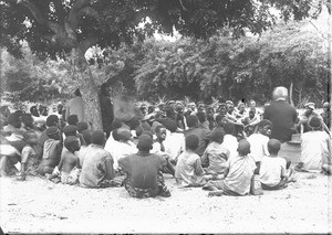 Outdoor worship service, Ricatla, Mozambique, 1897