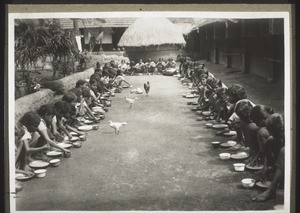 Anstaltsmädchen i. Mulki b. Essen (Bunz 1928)