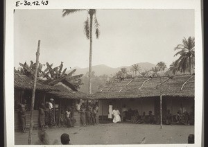 At teacher Nkembe's in Ndogomakumak