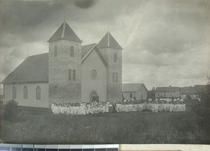 Congregation gathered outside Mangarano Church, Madagascar, 1920-12-30