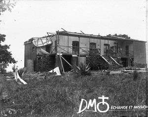 Mission house with collapsed roof, Kouroulene, South Africa, 17 November 1908