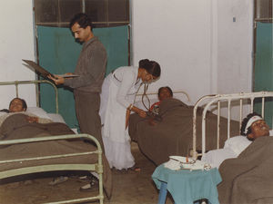 Mornai Tehave, Assam, Nordindien. Hospitalet har 1 læge, 1 apoteker, 3 sygeplejersker og 1 sundhedsassistent. (Foto 1990)