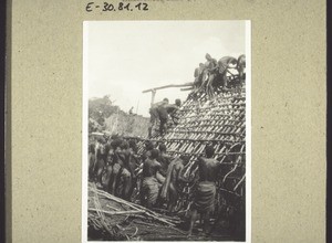 Building the school house in Ako (2 p.m.)