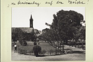 Blick von der Missionarswohnung in Christiansborg auf die Kirche!