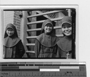 Sisters from the native novitiate at Xinhui, China, 1948