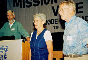 DSM Landsmødet i Hadsten, 1998. Fra venstre: Thorkild Schousboe Laursen, Krista Erbs, Niels Iver Brogaard Andersen