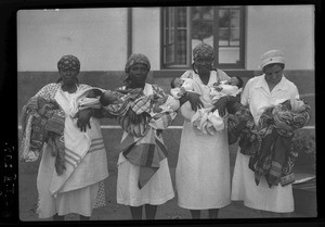 Women and babies at the maternity ward, Chamanculo, Maputo, Mozambique, 1940