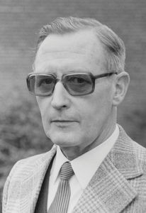 Jens Verner Olsen. Cand. theol, missionær i NELC, Nordindien, 1957-69. Medlem af DSMs Landsstyrelse, 1976, Næstformand 1976. (Foto 1983)