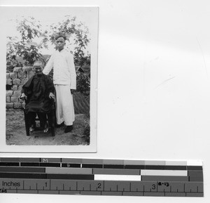 A Chinese mother and son at Dongzhen, China, 1937