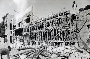 Construction of the girls'school of Ambositra, in Madagascar