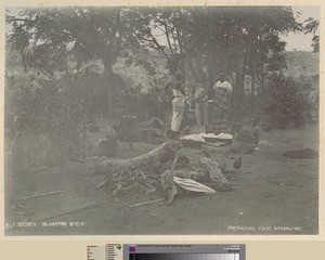 Food preparation, Mulanje, Malawi, ca.1911