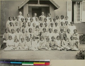 Students and teachers at LMS' Girl School, Soavina, Madagascar, 1930