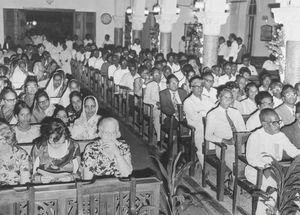 Gurukul Luthersk Teologiske Præsteskole, Madras (Chennai) fejrer 25 og 50 års jubilæum, 16.-19. januar 1978. Her ved den indledende Nadvergudstjeneste, Adaikalanathar Lutherske Kirke, TELC, 16. januar 1978