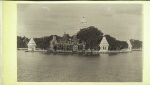 Madura Tempel u. Götzen-Boot