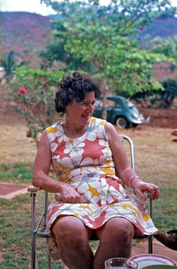 Kagera-regionen, Tanzania. Lærer Ingeborg Møberg, gift med agronom Jens Peter Møberg. Her på besøg hos missionærkolleger