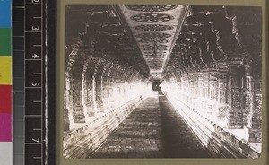 Corridor in Hindu temple, Rameswaram, Tamil Nadu, India, s.d