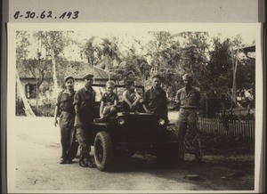 Der 'Jeep', das Wahrzeichen Bandjermasin`s nach dem Krieg