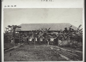 Jetztiges Wohnhaus in Kumase. 1898. Zerstört 1900