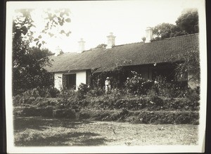 Churchill house, façade seen from the garden