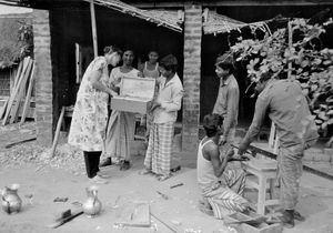 Bangladesh Lutheran Church/BLC, 1991. DSM Missionary Anni Schrøder is assisting evangelists wit