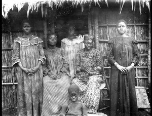 Group portrait in Victoria. A Baptist family