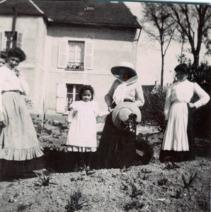 Miss Magnus and Jeanne, in Madagascar