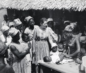 Couses on infant care to mothers, in Nzoghengone, Gabon