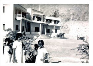 Pigeskolen i Aden, Arabien 1952