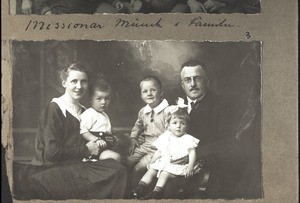 Missionar Lübke und Familie