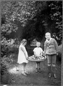 Arnold Blumer and two other children, Tanzania, 1927