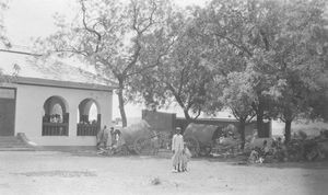 Nordindien, Santalistan/Santal Parganas. Hospitalet i Benagaria, bygget af missionslæge Boe Bojesen Bøgh, 1922-23