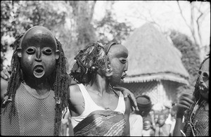 Masks in wood in Bangina