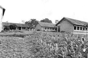 ELCT, Nordveststiftet, Tanzania. Ntoma Husholdningsskole,1989. Skolen er grundlagt i 1968. (DMS missionærer, som har undervist på skolen: Gudrun Larsen, 1974-86 og Else Højvang, 1987-2001)