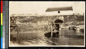 Boat at city gate, Shaoxing, Zhejiang, China, ca.1930-1940