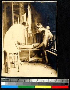 Unexpected medical treatment, Sichuan, China, 1926