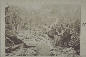 Christians from Abetifi making shingles in the forest for the roof of the chapel